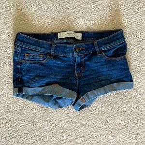 Abercrombie & Fitch Rolled Hem Denim Shorts, size 0 (25W)